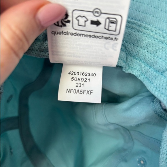 The North Face Class V Brimmer Bucket Sun Hat NWT Teal - Picture 8 of 8